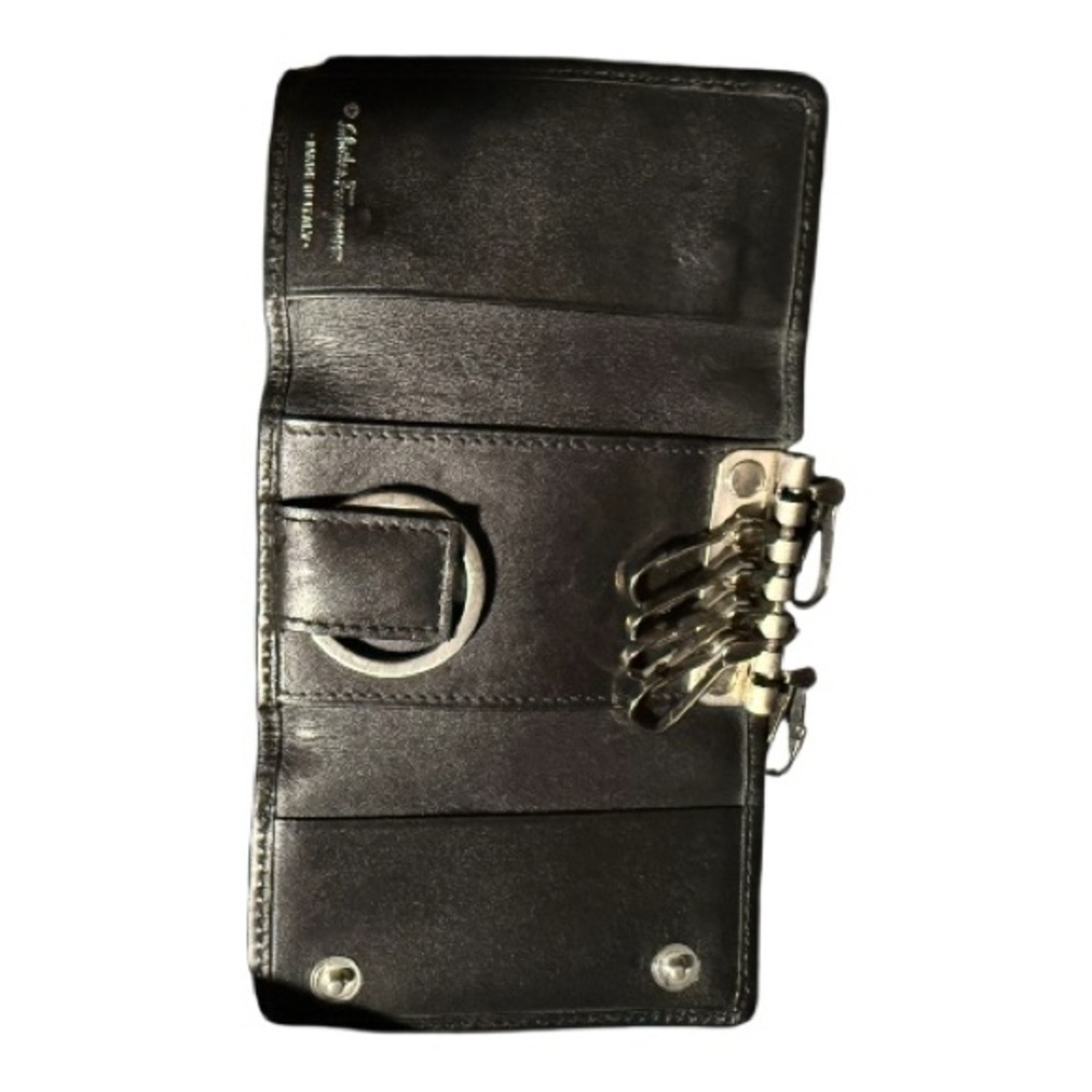 Salvatore Ferragamo Key Holder - Picture 3 of 3